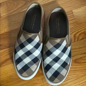 Burberry woman’s slide ons size 39